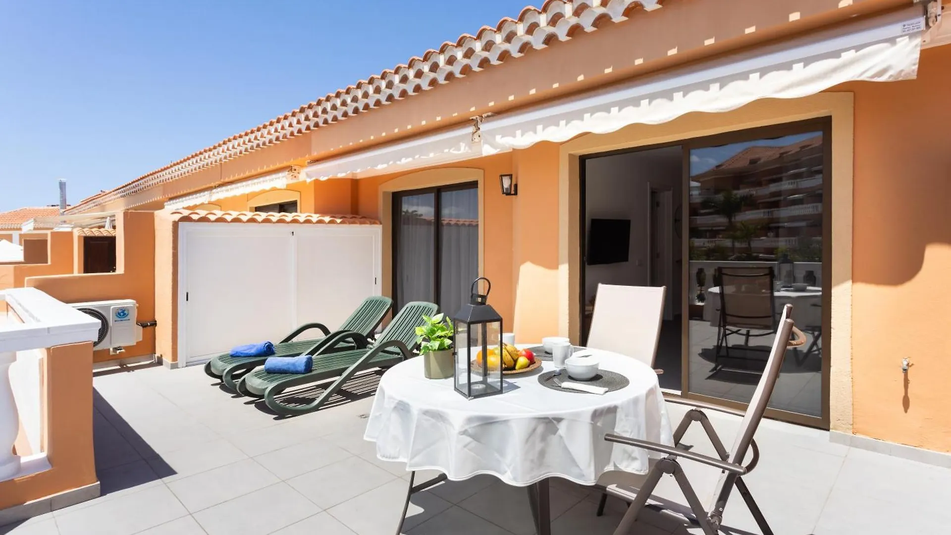 Home2Book Modern Seaview Apt & Pool, Las Americas プラヤ・デ・ラス・アメリカス スペイン